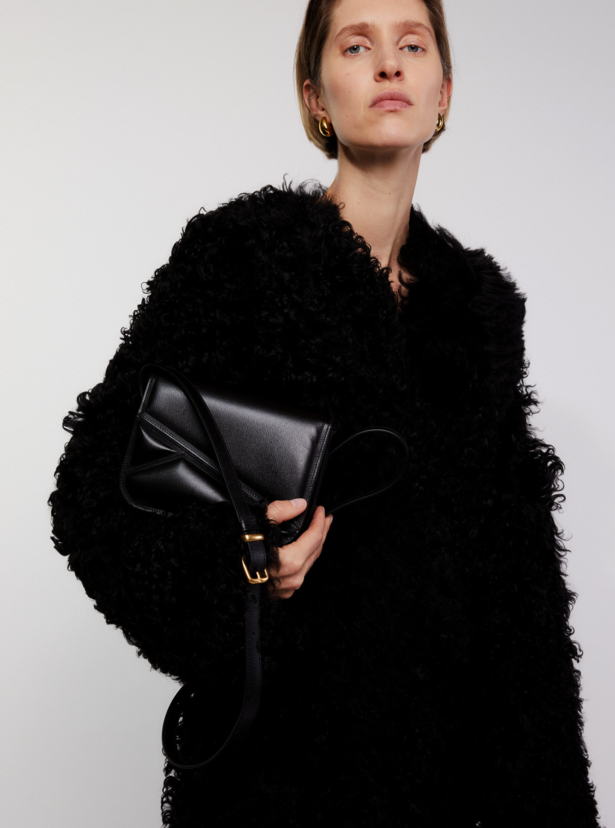 Oscar Trunk Medium - Black Fiber