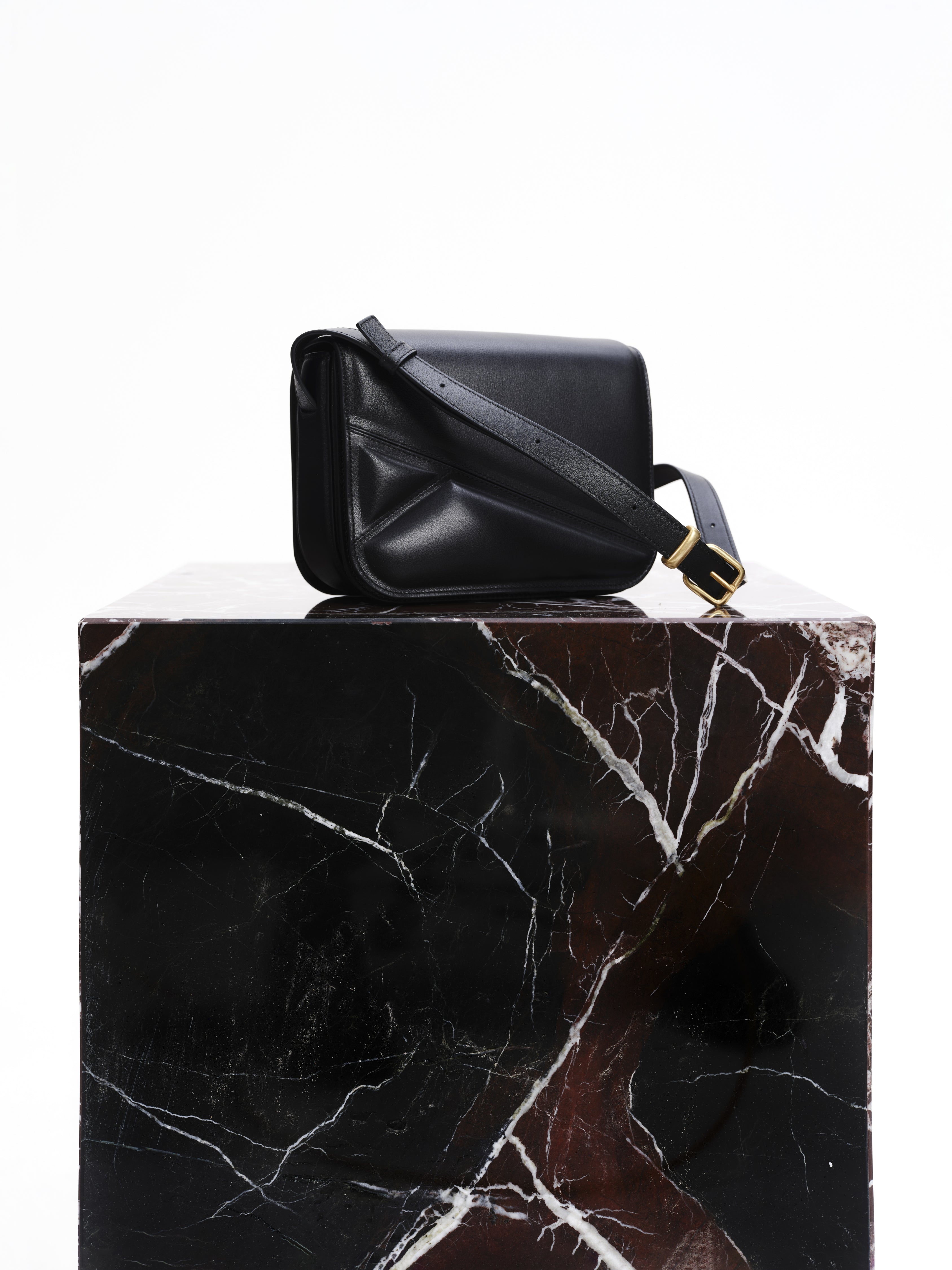 Oscar Trunk Medium - Black