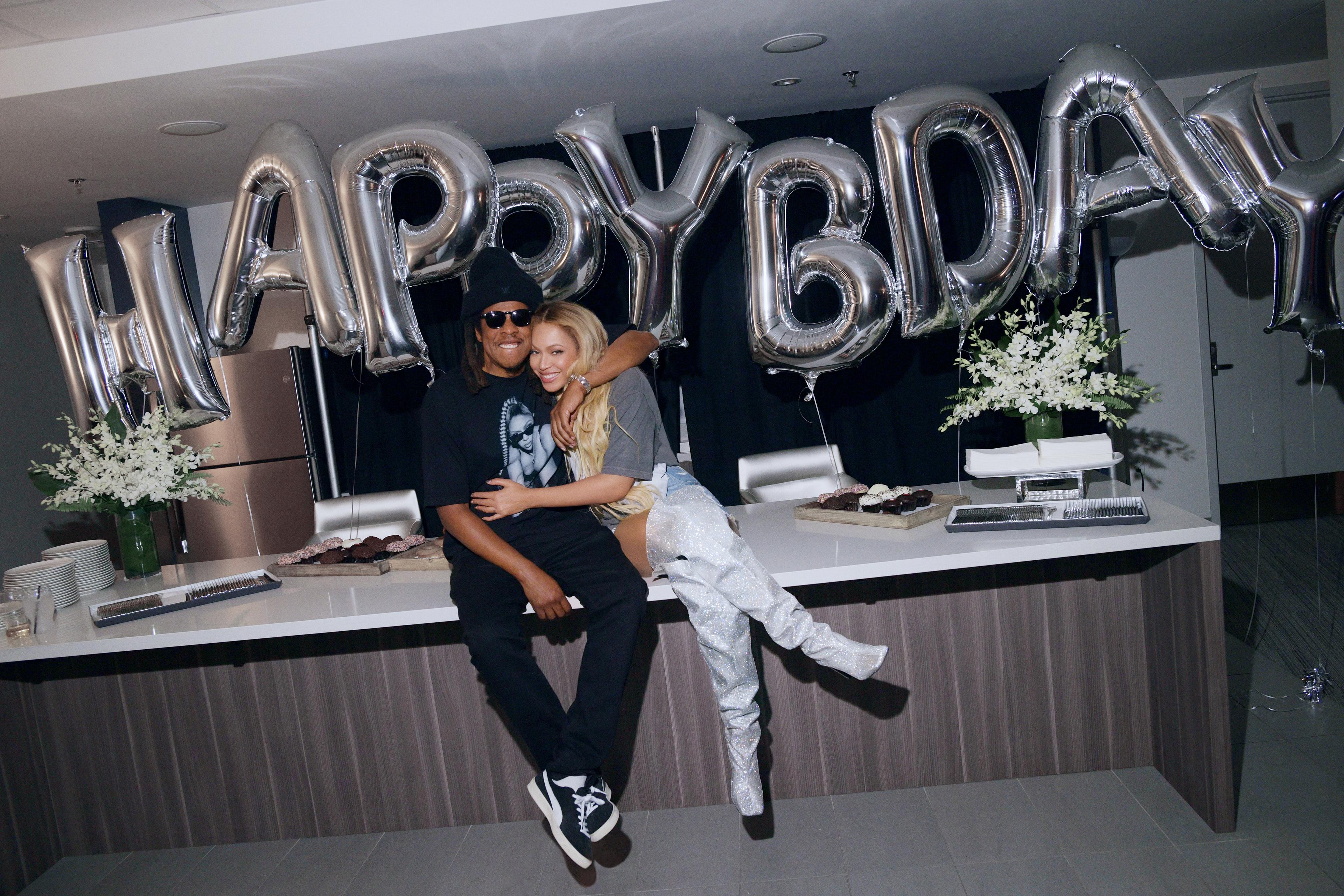 Beyoncé wearing Wandler – Wandler.com