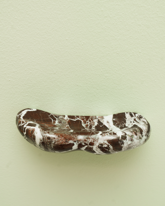 PRE ORDER Peanut Shelf Small - Amarena Marble