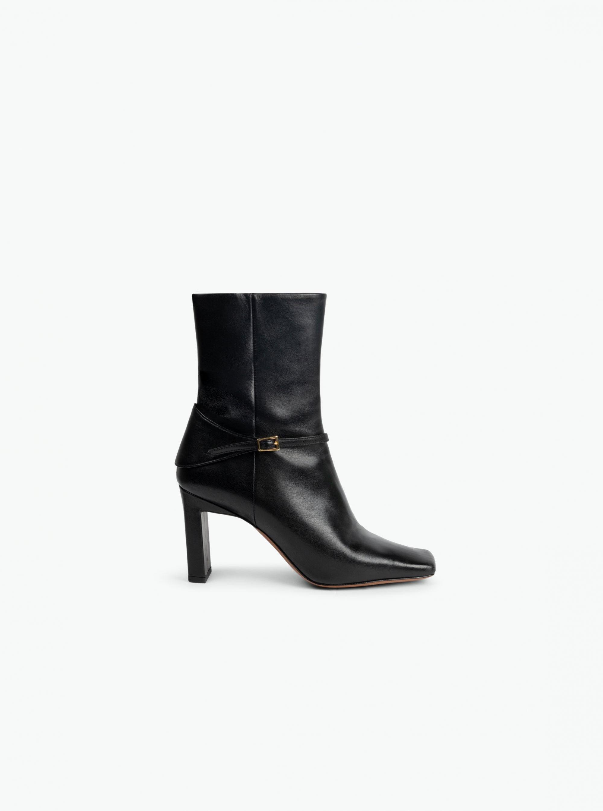 Isa Boot - Black / Buckle