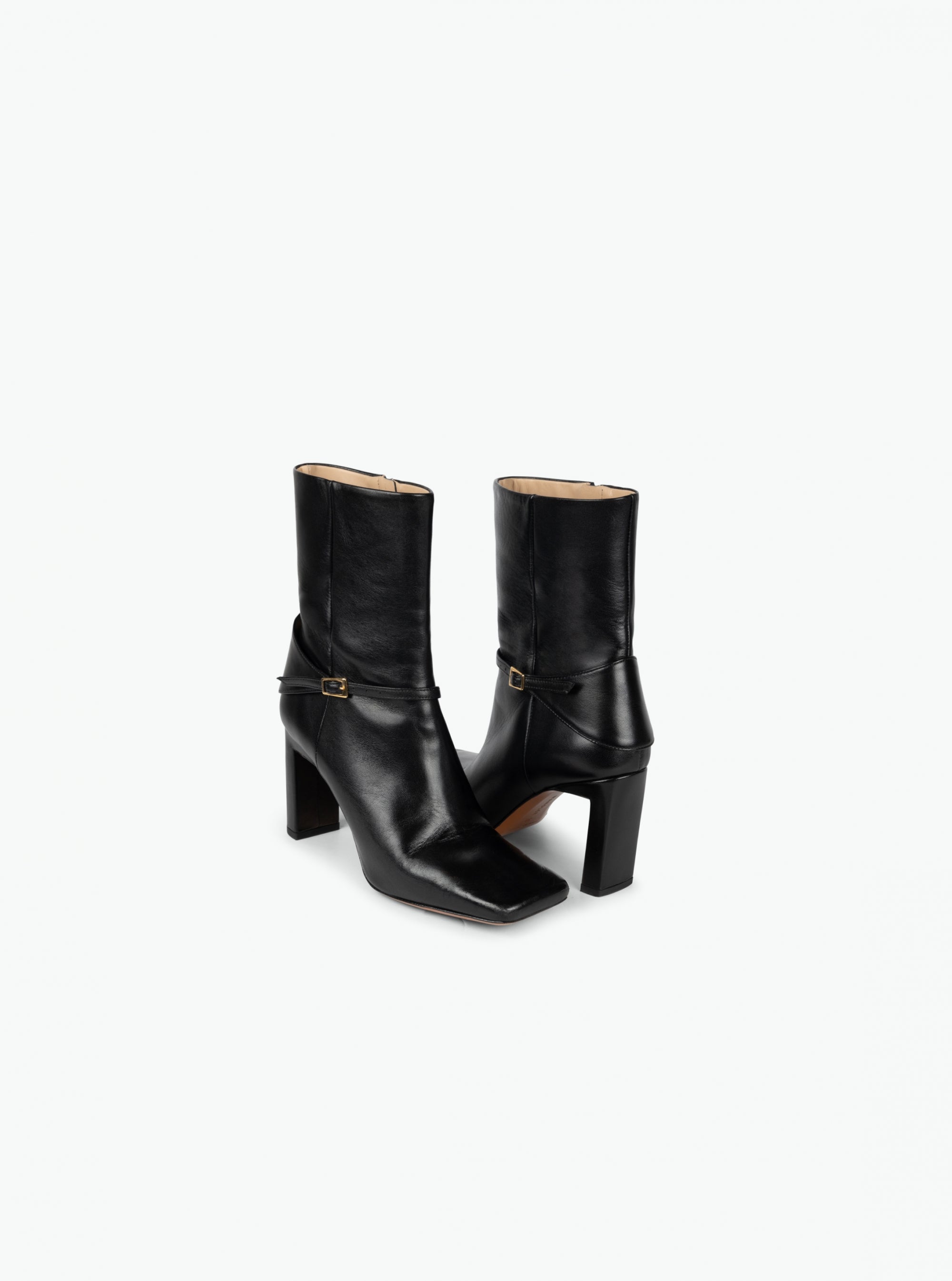 Isa Boot - Black / Buckle