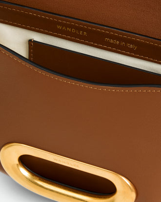 Veneto Crossbody Small - Saddle