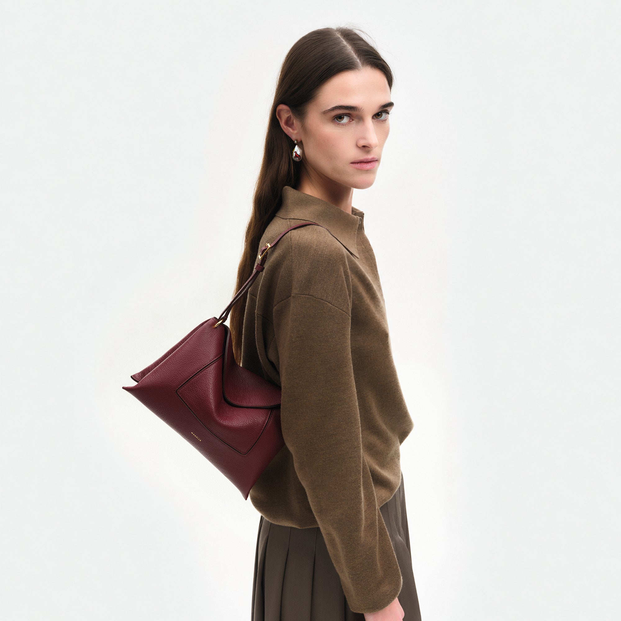 Wandler Penelope Slouch Bag - Acai Crust – Wandler.com
