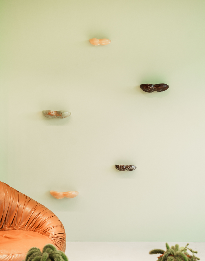 PRE ORDER Peanut Shelf Large - Amarena Marble