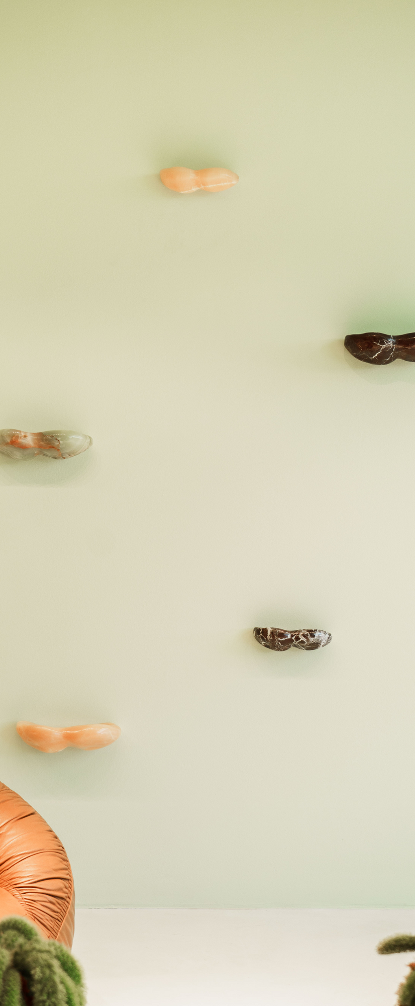 PRE ORDER Peanut Shelf Small - Amarena Marble