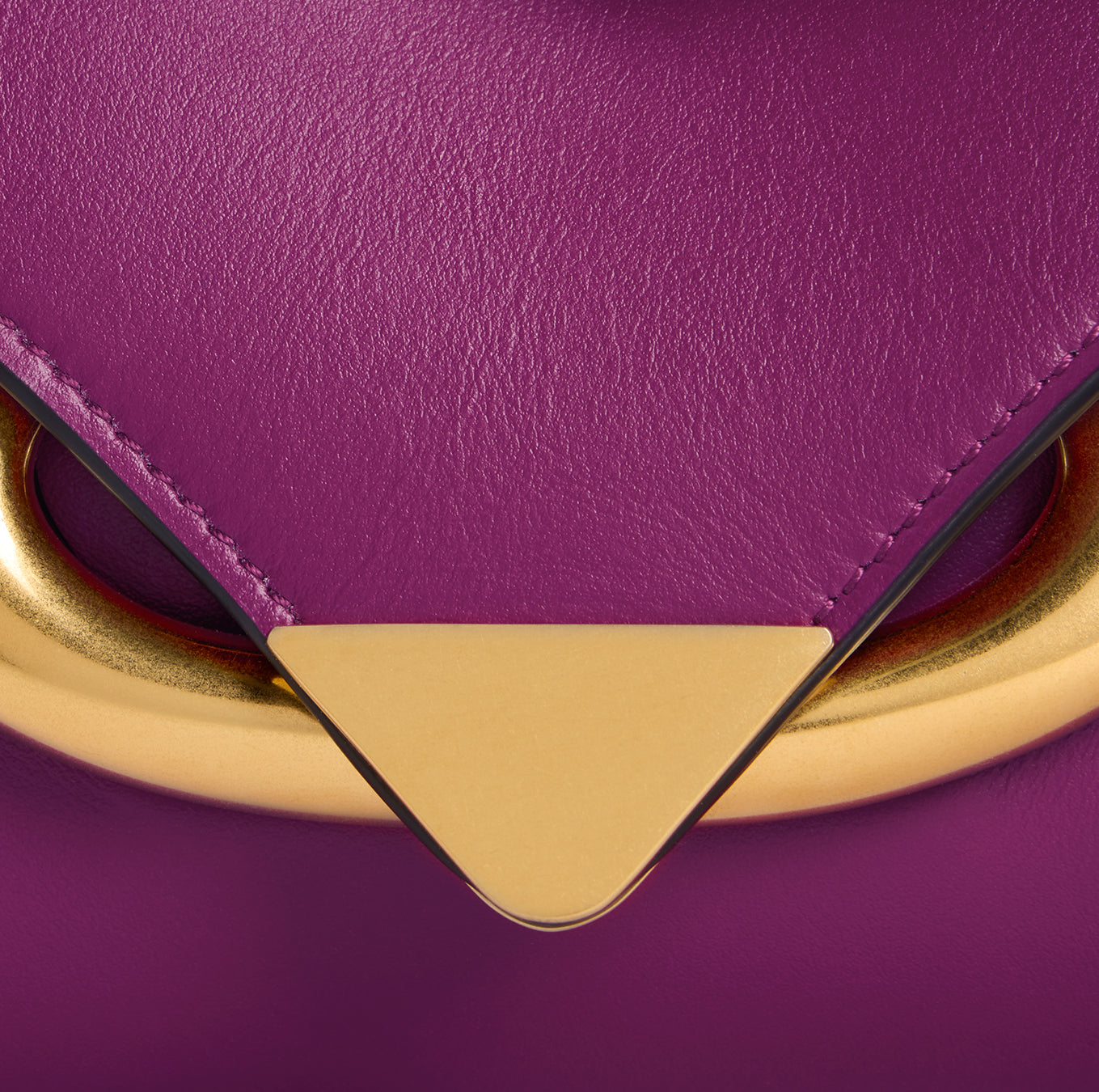 Wandler Veneto Shoulder Bag Small - Cobra – Wandler.com