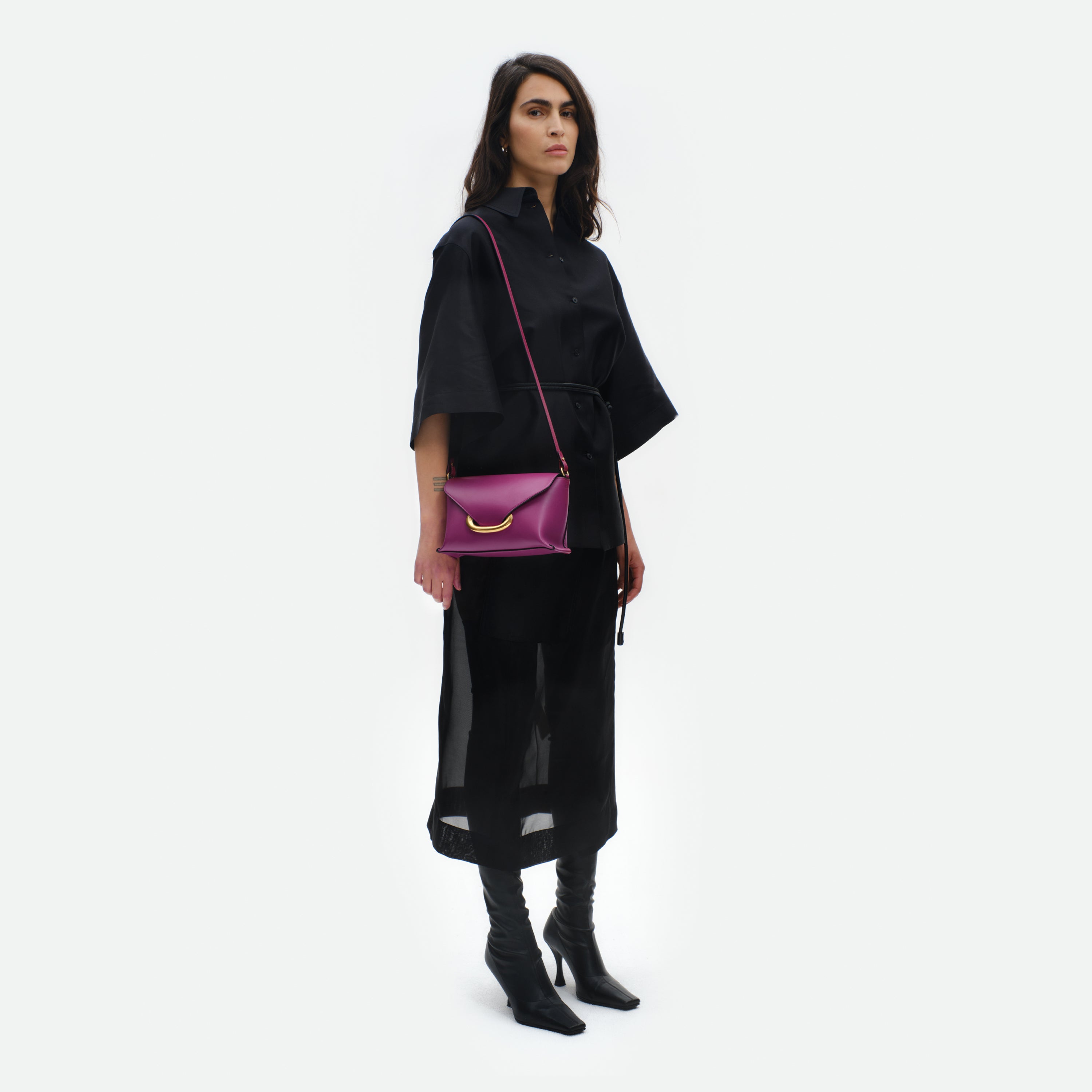 Wandler Veneto Shoulder Bag Small - Cobra – Wandler.com