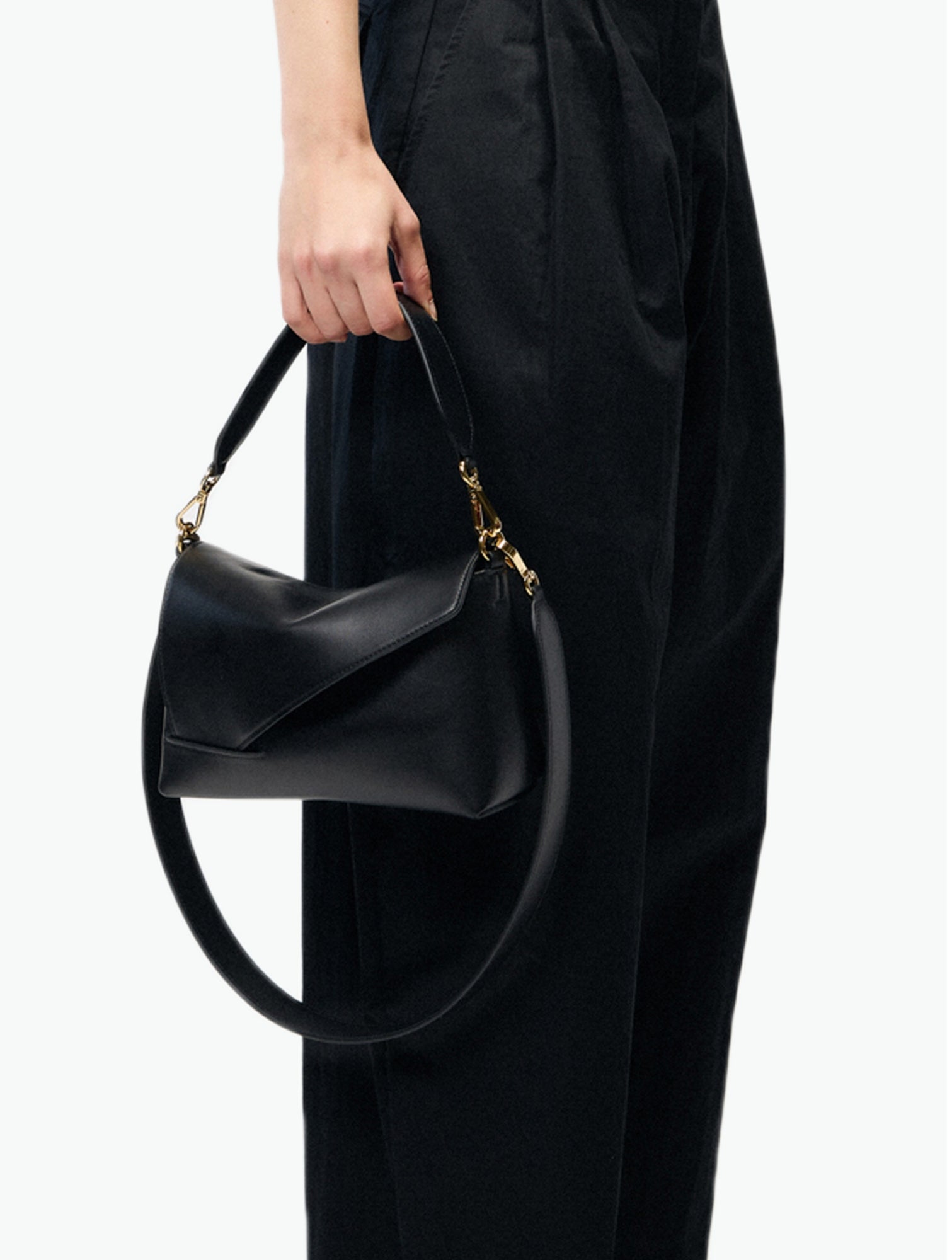 Oscar Baguette Crossbody - Black