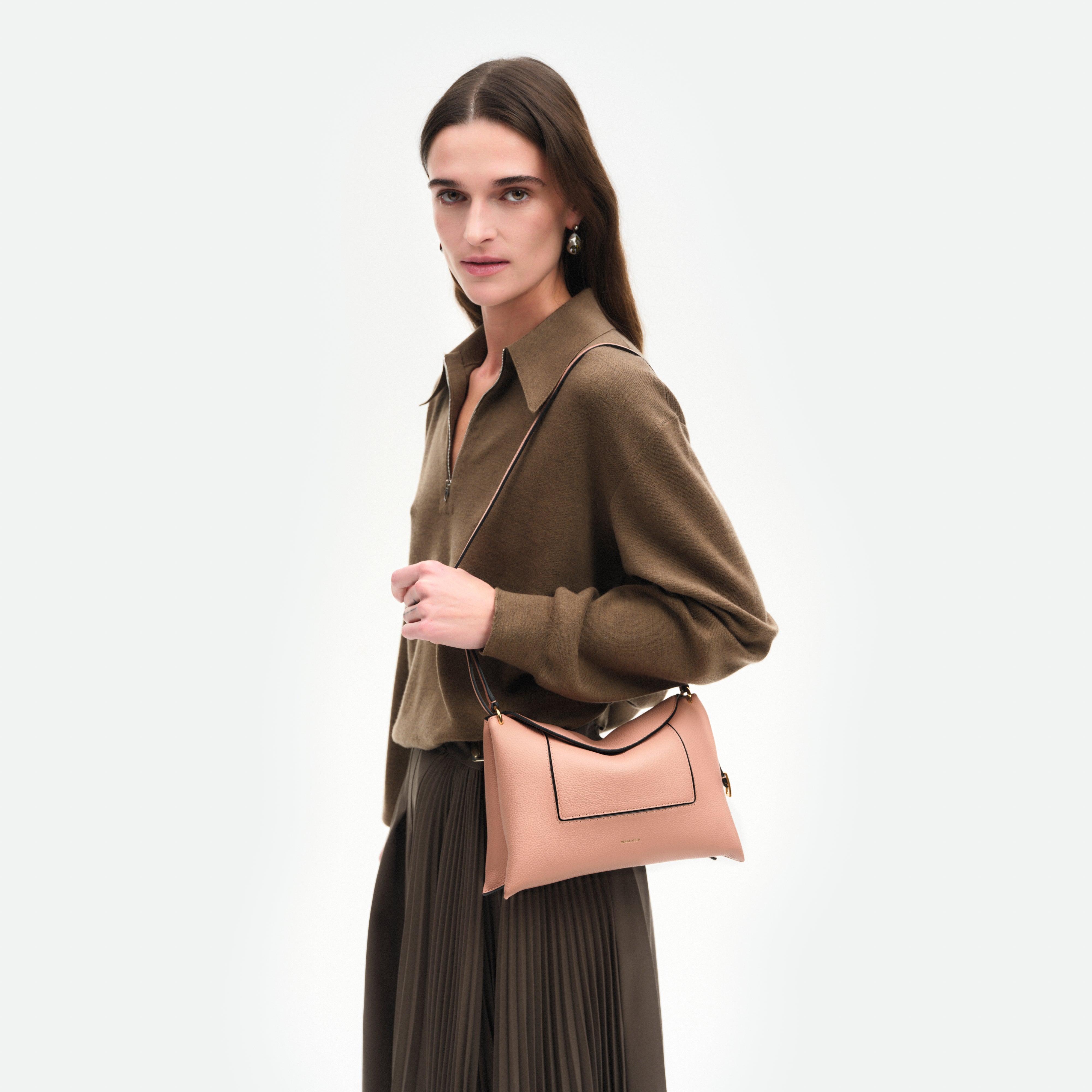 Wandler Penelope Slouch Bag - Apricot Crust – Wandler.com