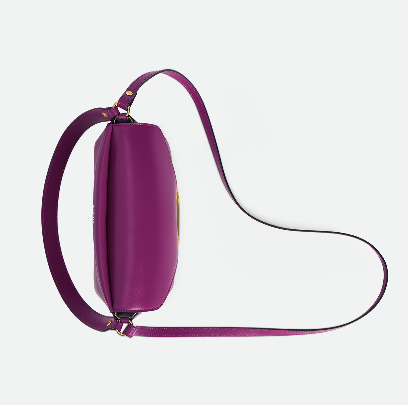 Wandler Veneto Shoulder Bag Small in the color Cobra, made from Italian calf leather with oversized golden clasp hardware, structured silhouette, topside view displaying both the crossbody strap as well as the top handle.