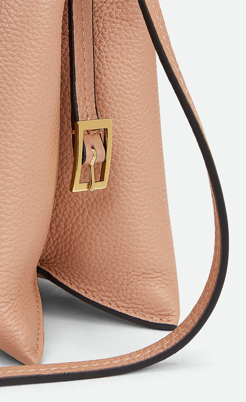 Penelope Slouch Bag - Apricot Crust