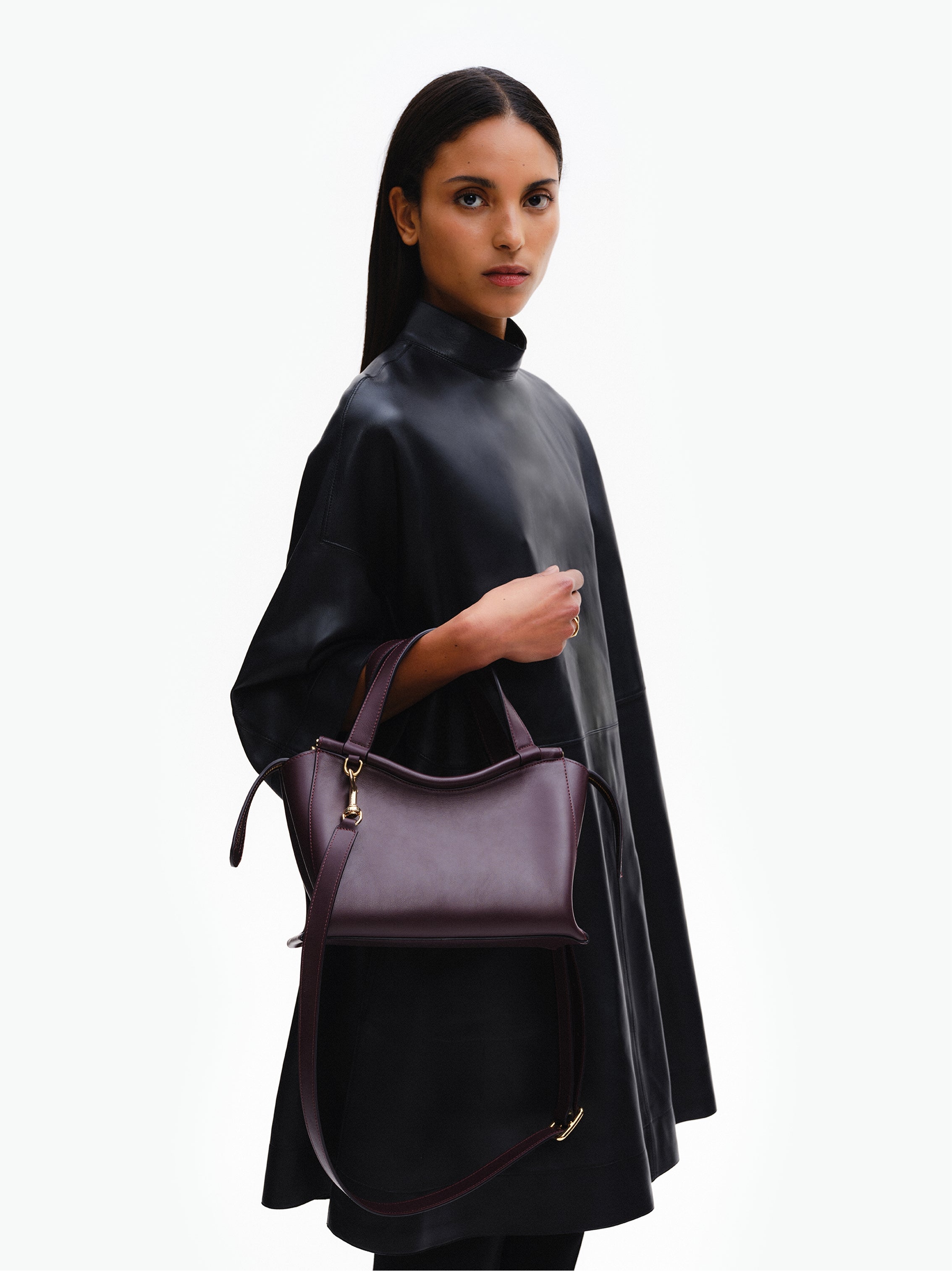 Top Handle Bags – Wandler.com