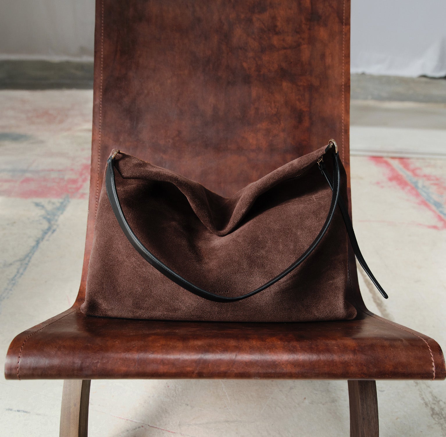 Penelope Tote - Black Crust – Wandler.com
